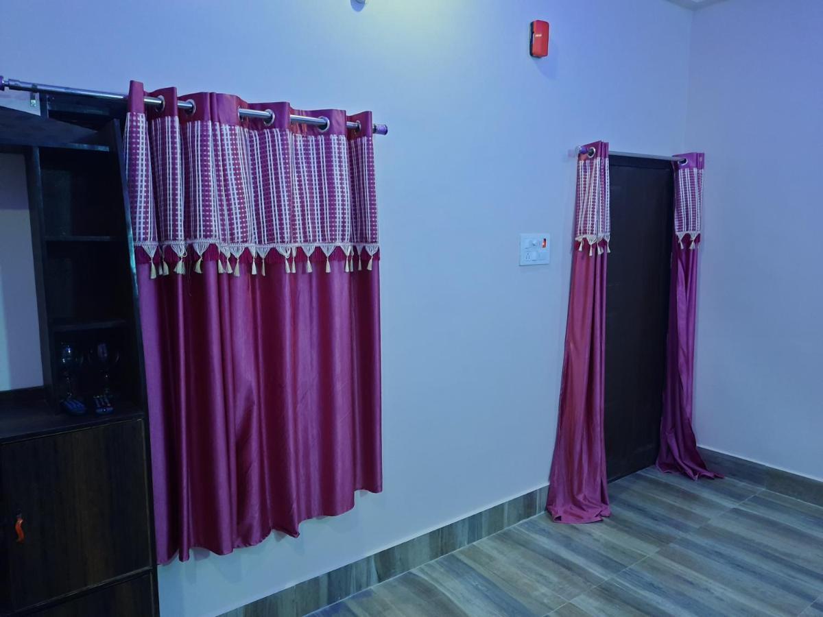 Hotel Blue Diamond Bahraich Экстерьер фото